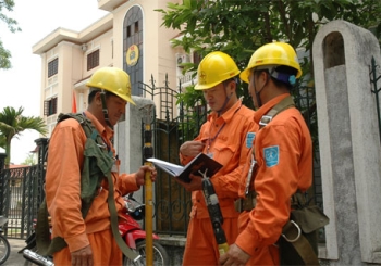 Không tiết giảm điện trong tháng 8